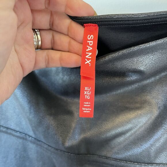 Spanx Faux Leather Leggings Black High Waisted Ankle Length Stretch XL NWT’s - Picture 6 of 8